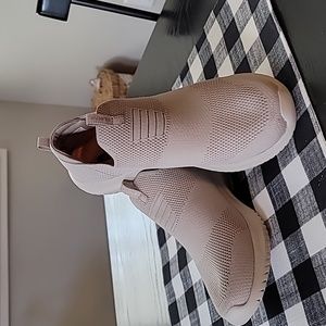 Womens Skechers Stretch Fit Slip On